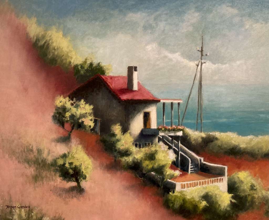 Schilderij van Jeroen Coenders van een mediterraan huis met een rood dak op een heuvel aan de kust, met uitzicht op een blauwe zee onder een bewolkte hemel.