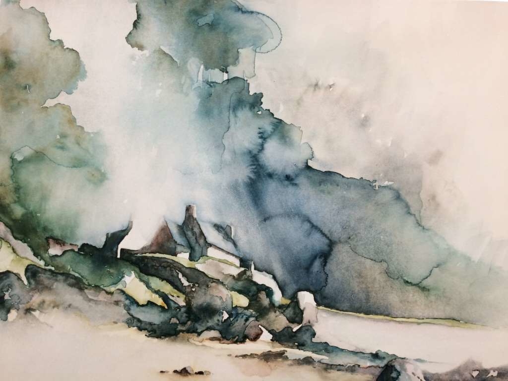 Hier is de SEO-alt-tekst voor dit schilderij: Sfeervolle aquarel van Jeroen Coenders van de Côte Sauvage met een afgelegen huisje op de rotsen onder een zachte, mistige lucht.