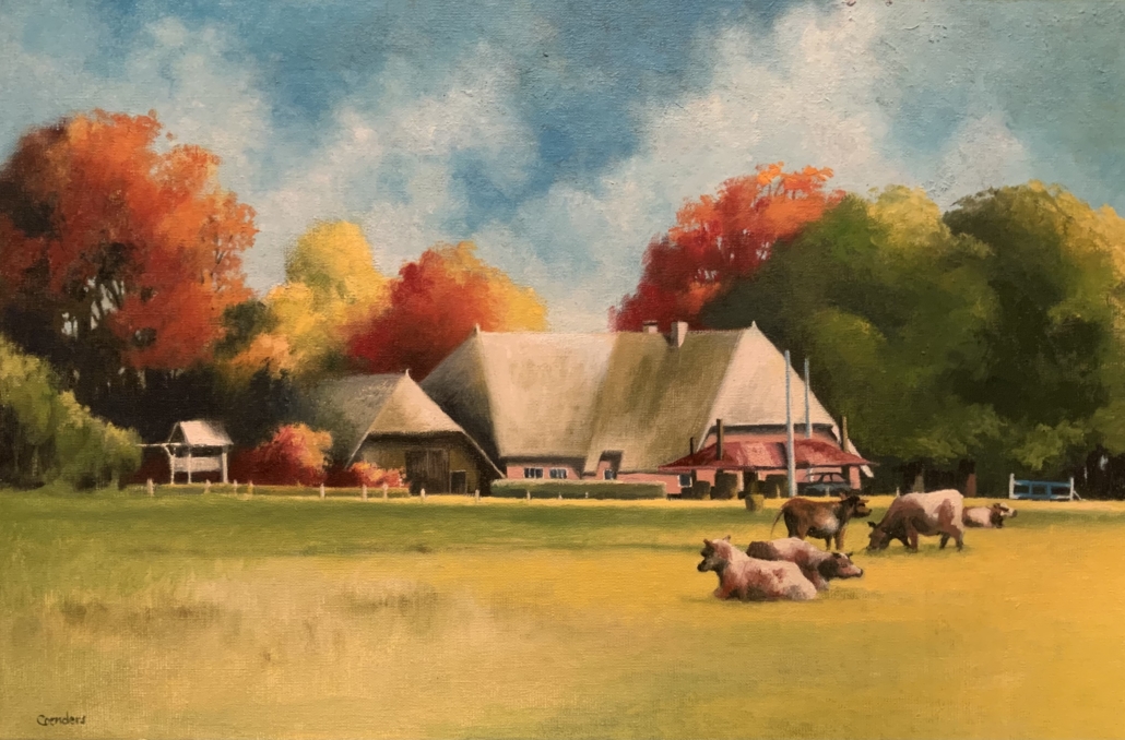 Schilderij van Jeroen Coenders van een klassieke rietgedekte boerderij met grazende en rustende koeien in een weide, omgeven door bomen in herfstkleuren onder een blauwe lucht.