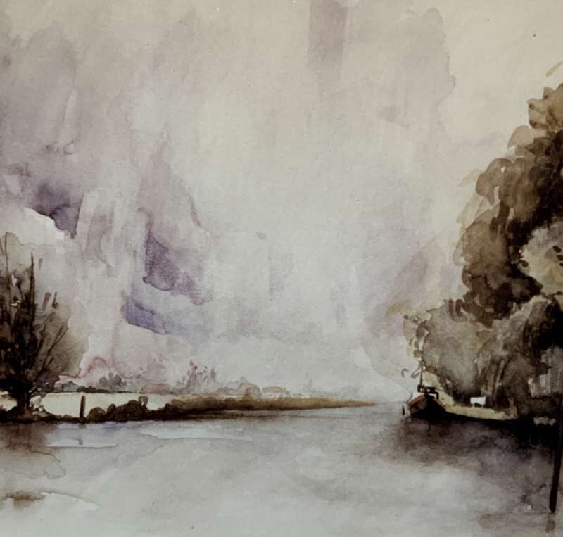 Schilderij van Jeroen Coenders van de Eemmond met bomen langs het water en een bootje onder een zachte, bewolkte lucht.