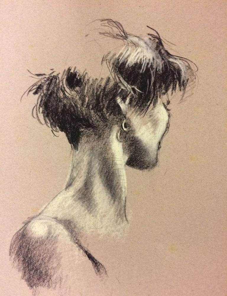 Expressieve houtskool- en krijtschets van Jeroen Coenders met een portret van een vrouw genaamd Jeanette, van achteren en opzij gezien met een focus op haar korte kapsel en halslijn.