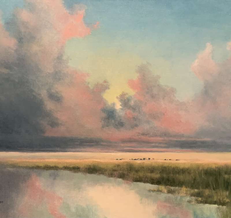 Schilderij van Jeroen Coenders van een weids Nederlands polderlandschap met een watergang op de voorgrond en een indrukwekkende wolkenpartij in roze en grijze tinten tijdens zonsondergang.