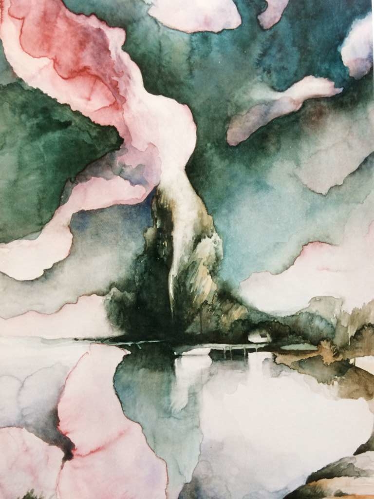 Abstracte aquarel van Jeroen Coenders met dromerige roze en paarse wolkenpartijen die spiegelen in een rustig wateroppervlak.