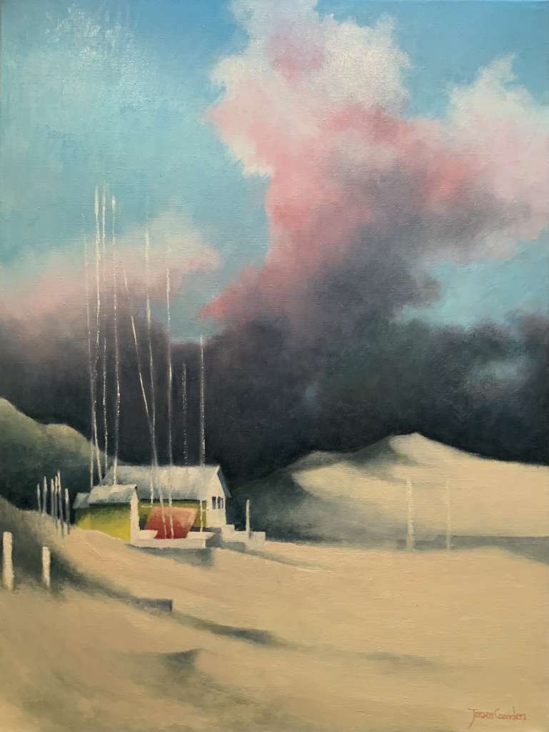 Impressionistisch olieverfschilderij van Jeroen Coenders met een afgelegen huis in een glooiend duinlandschap onder een dramatische lucht met roze-paarse wolken en verticale witte accenten die doen denken aan ranke bomen of lichtreflecties.