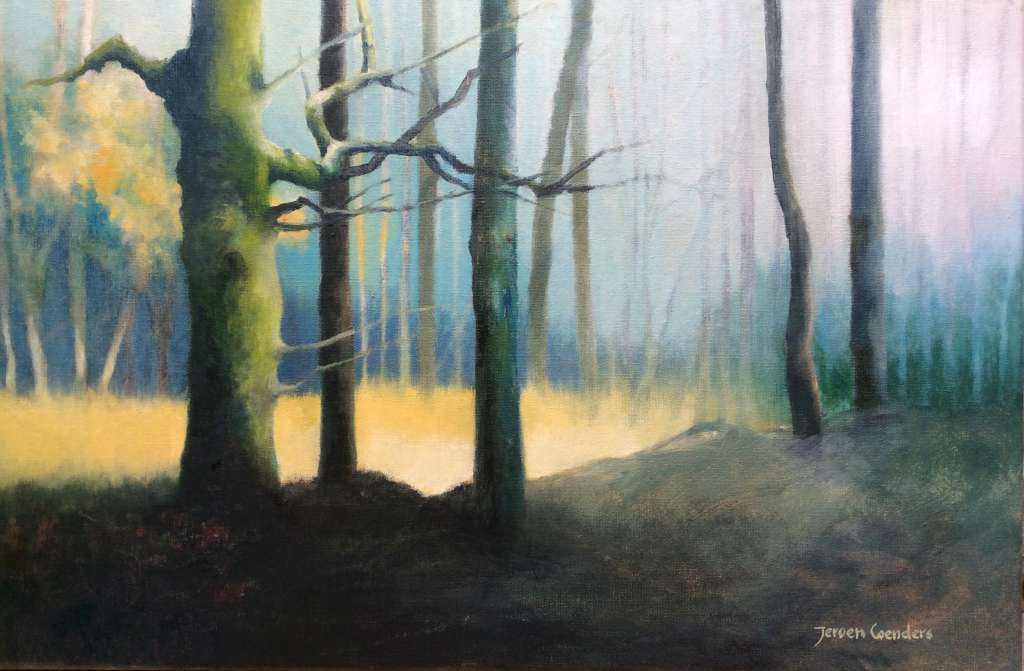 Schilderij van Jeroen Coenders van een mystiek boslandschap met zonlicht dat door de bomen valt op een open plek, uitgevoerd in sfeervolle groen-, blauw- en geeltinten.