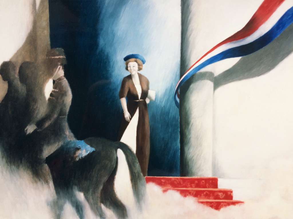 Schilderij door Jeroen Coenders van een formele ontvangst met een vrouwelijk figuur (Beatrix), rode loper en Nederlandse vlag.